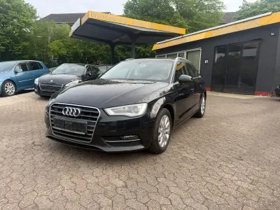 Gebraucht Audi A3 Ambiente 105 PS (77 kW) 2014 Schwarz Limousine
