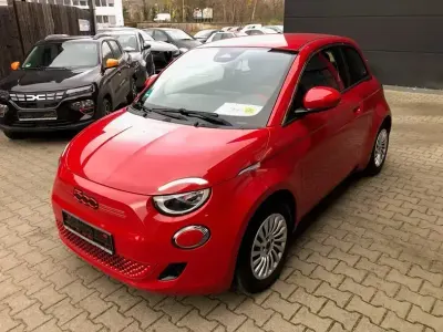 Second-hand Fiat 500e Red 41 kW (57 CP) 2023 Roșu Hatchback