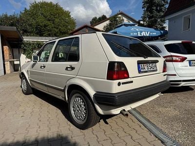 Second-hand VW Golf II 94 CP (69 kW) 1987 Alb Hatchback