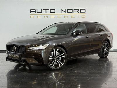 Grau Gebraucht 2022 Volvo V90 Ultimate Kombi | 39.490 € (Etwas zu teuer)