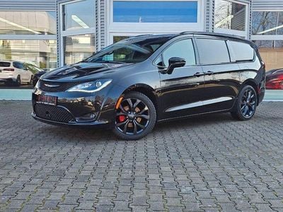 Gebraucht Chrysler Pacifica Limited 291 PS (214 kW) 2020 Schwarz Van / Kleinbus