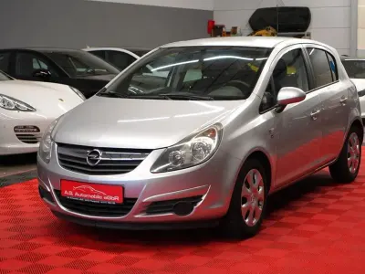 Gebraucht Opel Corsa 87 PS (63 kW) 2010 Starsilber/silver iii Kleinwagen