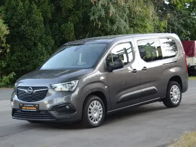 Gebraucht Opel Combo Life 110 PS (80 kW) 2021 Mondstein grau/vulkan grau (metallic) Kombi