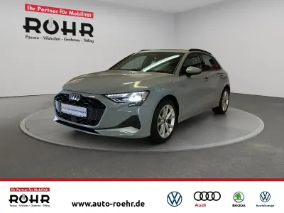 Gebraucht Audi A3 Ambiente 116 PS (85 kW) 2025 Pfeilgrau perleffekt Limousine