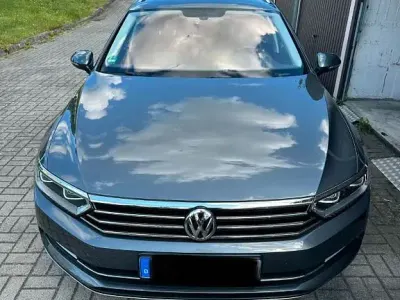 Gebraucht VW Passat 190 PS (139 kW) 2017 Grau Kombi