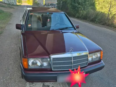 Gebraucht Mercedes 190 120 PS (88 kW) 1992 Rot Limousine