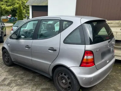 Gebraucht Mercedes A140 82 PS (60 kW) 2001 Silber Kleinwagen