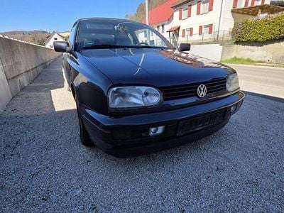Gebraucht VW Golf Cabriolet 90 PS (66 kW) 1996 Schwarz Cabrio