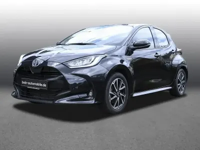 Gebraucht Toyota Yaris Hybrid Club 116 PS (85 kW) 2020 Schwarz Kleinwagen