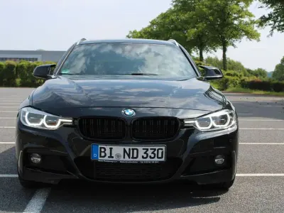 Gebraucht BMW 330 M Sport 258 PS (189 kW) 2015 Schwarz Kombi