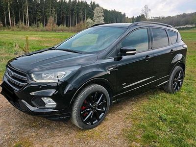 Gebraucht Ford Kuga ST-Line 180 PS (132 kW) 2017 Schwarz SUV