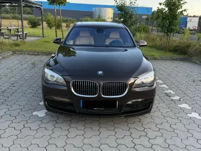 Gebraucht BMW 740L M Sport 306 PS (225 kW) 2011 Braun Limousine