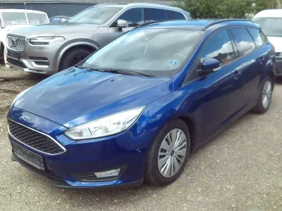 Gebraucht Ford Focus Business Edition 125 PS (91 kW) 2016 Blau Kombi