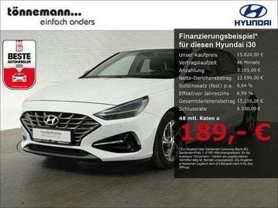 Weiss Gebraucht 2020 Hyundai i30 Intro Edition Limousine | 15.824 € (Fairer Preis)