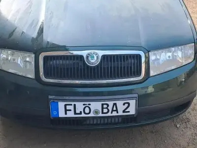 Usata Skoda Fabia 60 CV (44 kW) 2001 Verde Utilitaria