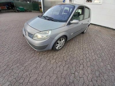 Gelb Gebraucht 2003 Renault Scénic II Van / Kleinbus | 999 € (Superpreis)
