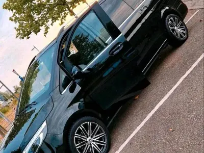 Gebraucht Mercedes V250 Avantgarde Edition 190 PS (139 kW) 2020 Schwarz Van / Kleinbus
