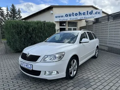 Gebraucht Skoda Octavia Sport 122 PS (89 kW) 2011 Weiß Kombi