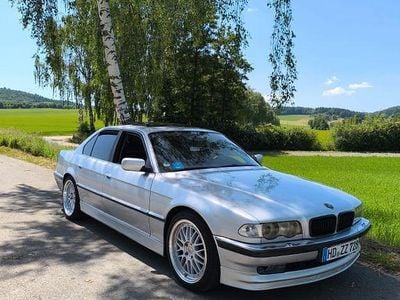 BMW 728