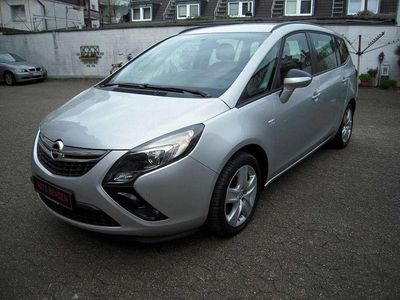 Gebraucht Opel Zafira Tourer Edition 140 PS (102 kW) 2016 Argon silber/ice silver (m2) Van / Kleinbus