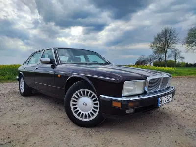 Gebraucht Daimler Double Six Serie 1 311 PS (228 kW) 1994 Rot Limousine
