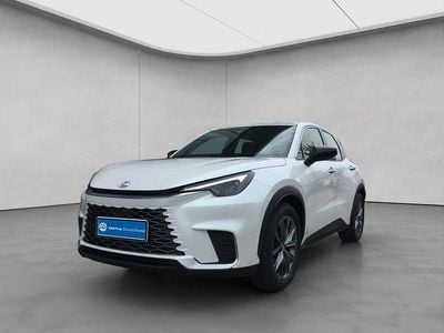 Neu Lexus LBX 136 PS (100 kW) 2025 Weiß SUV