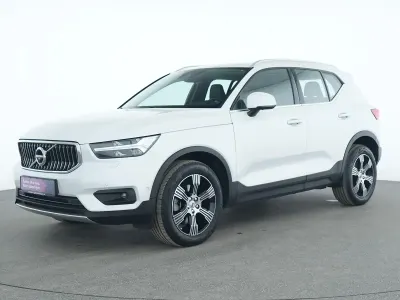 Używany Volvo XC40 Inscription 197 KM (144 kW) 2022 Biały SUV