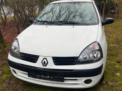 Weiß Gebraucht 2007 Renault Clio II Kleinwagen | 999 €