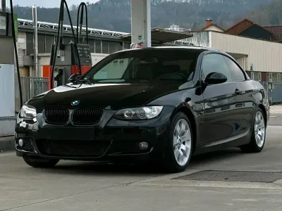 Gebraucht BMW 320 Cabriolet M Sport 177 PS (130 kW) 2009 Schwarz Cabrio