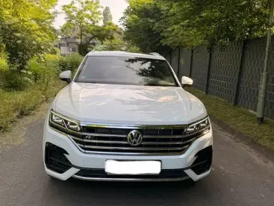 Używany VW Touareg R-line 286 KM (210 kW) 2020 Biały SUV