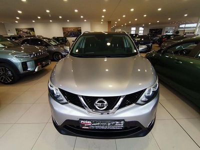 Second-hand Nissan Qashqai 360º 163 CP (119 kW) 2015 Argintiu SUV