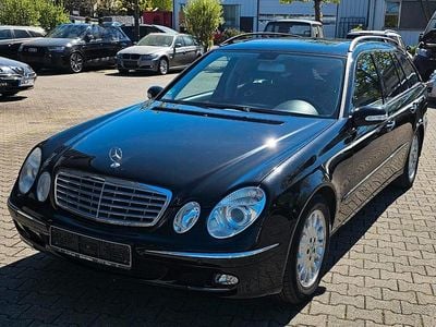 Second-hand Mercedes E220 150 CP (110 kW) 2005 Albastru Break
