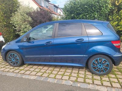 Mercedes B180