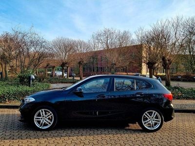 Gebraucht BMW 116 Shadowline 109 PS (80 kW) 2021 Schwarz Kleinwagen
