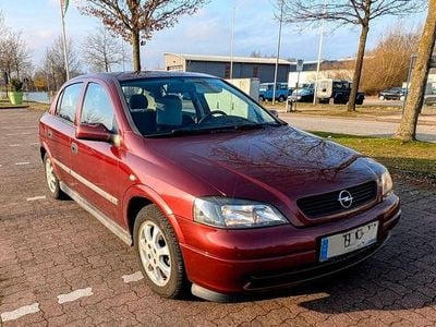 Gebraucht Opel Astra Edition 75 PS (55 kW) 1999 Rot Limousine