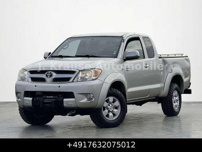 Gebraucht Toyota HiLux 102 PS (75 kW) 2005 Silber Pickup