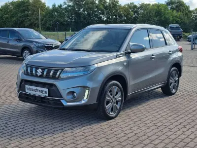 Gebraucht Suzuki Vitara Comfort 129 PS (94 kW) 2021 Galactic gray met. SUV