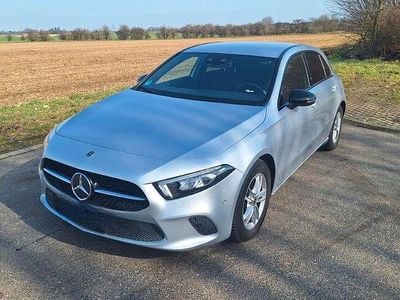 Gebraucht Mercedes A180 Edition 1 136 PS (100 kW) 2020 Silber Limousine