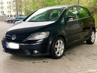 Second-hand VW Golf Plus Cross Goal 101 CP (74 kW) 2006 Negru Monovolum