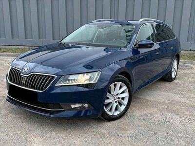 Gebraucht Skoda Superb Style 190 PS (139 kW) 2016 Blau Kombi