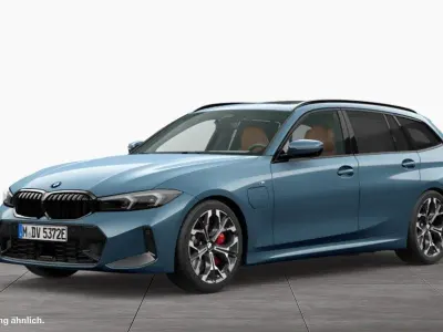 Gebraucht BMW 330e M Sport 292 PS (214 kW) 2025 Blau Kombi