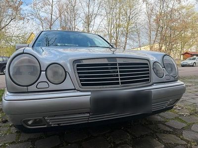 Usata Mercedes E280 204 CV (150 kW) 2000 Argento Berlina