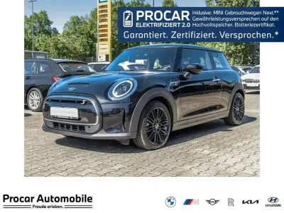 Usata Mini Cooper SE Classic 135 kW (184 CV) 2023 Nero Utilitaria