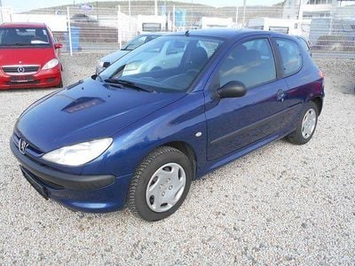 Gebraucht Peugeot 206 75 PS (55 kW) 1999 Blau metallic Limousine