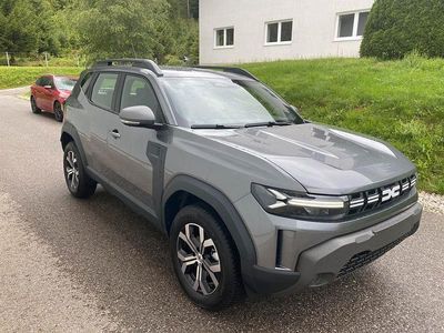 Grau Neu 2025 Dacia Duster Expression SUV | 26.400 € (Etwas zu teuer)