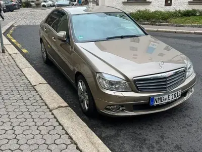 Gebraucht Mercedes 220 170 PS (125 kW) 2007 Gold Limousine