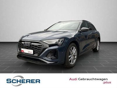 Gebraucht Audi Q8 e-tron Comfort 300 kW (408 PS) 2023 Plasmablau metallic (metallic) SUV