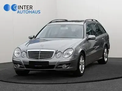 Gebraucht Mercedes E280 Avantgarde 190 PS (139 kW) 2008 Palladiumsilber Kombi