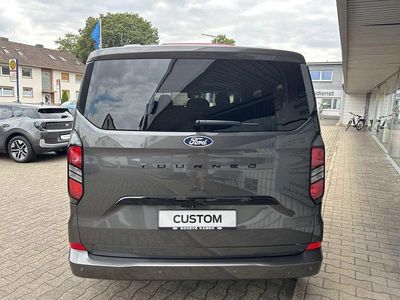 Gebraucht Ford Tourneo Titanium 110 PS (80 kW) 2024 Grau Van / Kleinbus