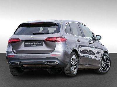 Gebraucht Mercedes B180 Progressive 136 PS (100 kW) 2024 Grau Van / Kleinbus